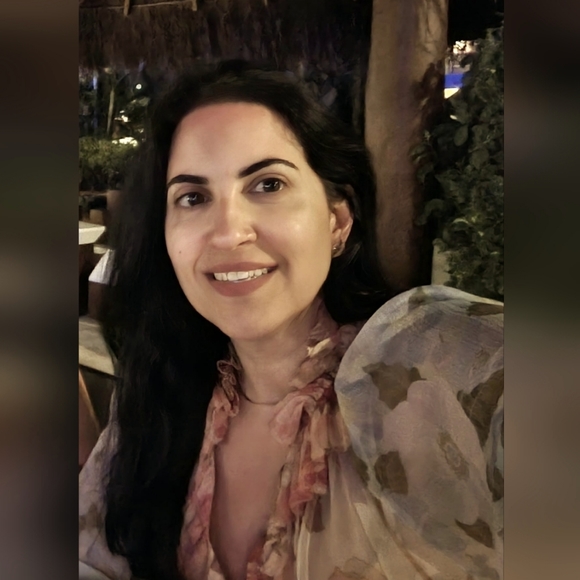 Meet your Posher, Orly - Picture 1 of 1